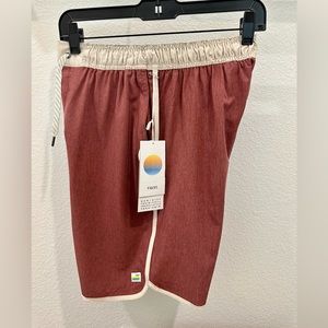 Vuori Banks Short NWT